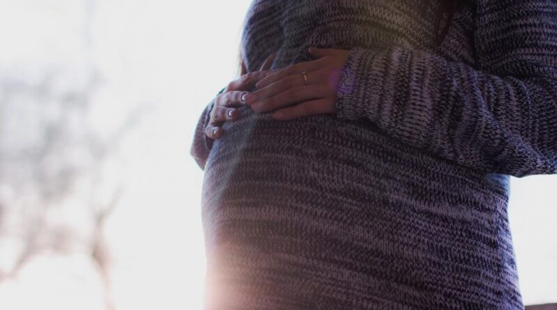 « Tiens ! elle veut sa maman…! »