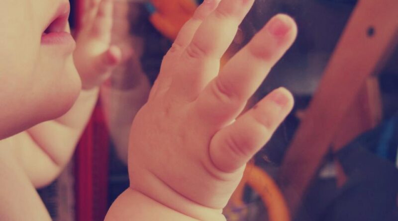 Minipuce : bébé de 11 mois