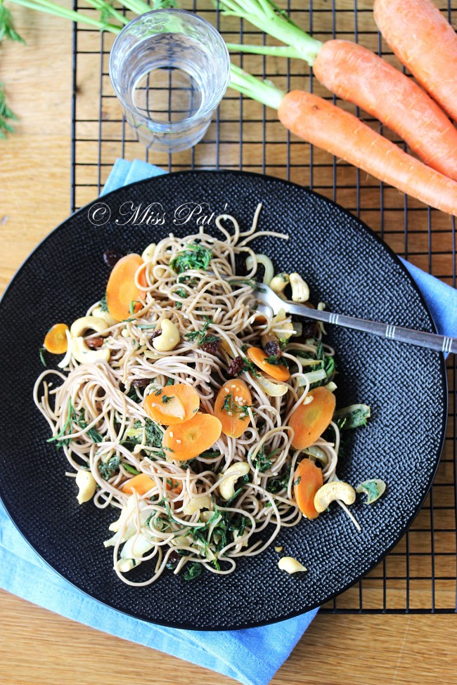 Pâtes soba aux carottes et ses fanes misspatuntibb